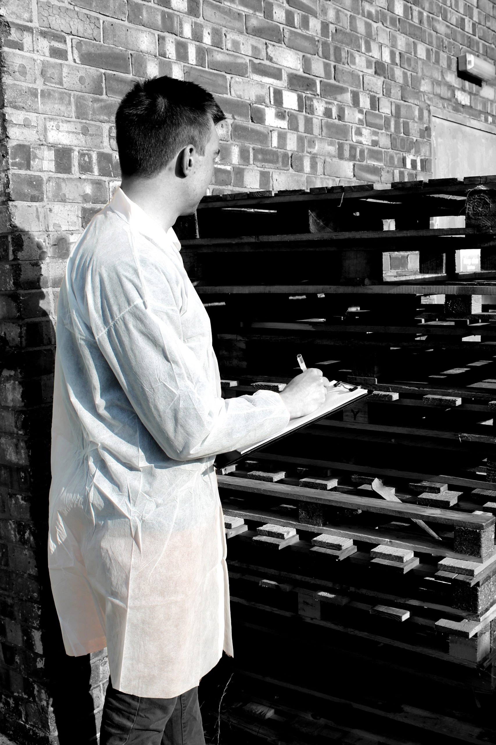 Disposable visitors coats white large