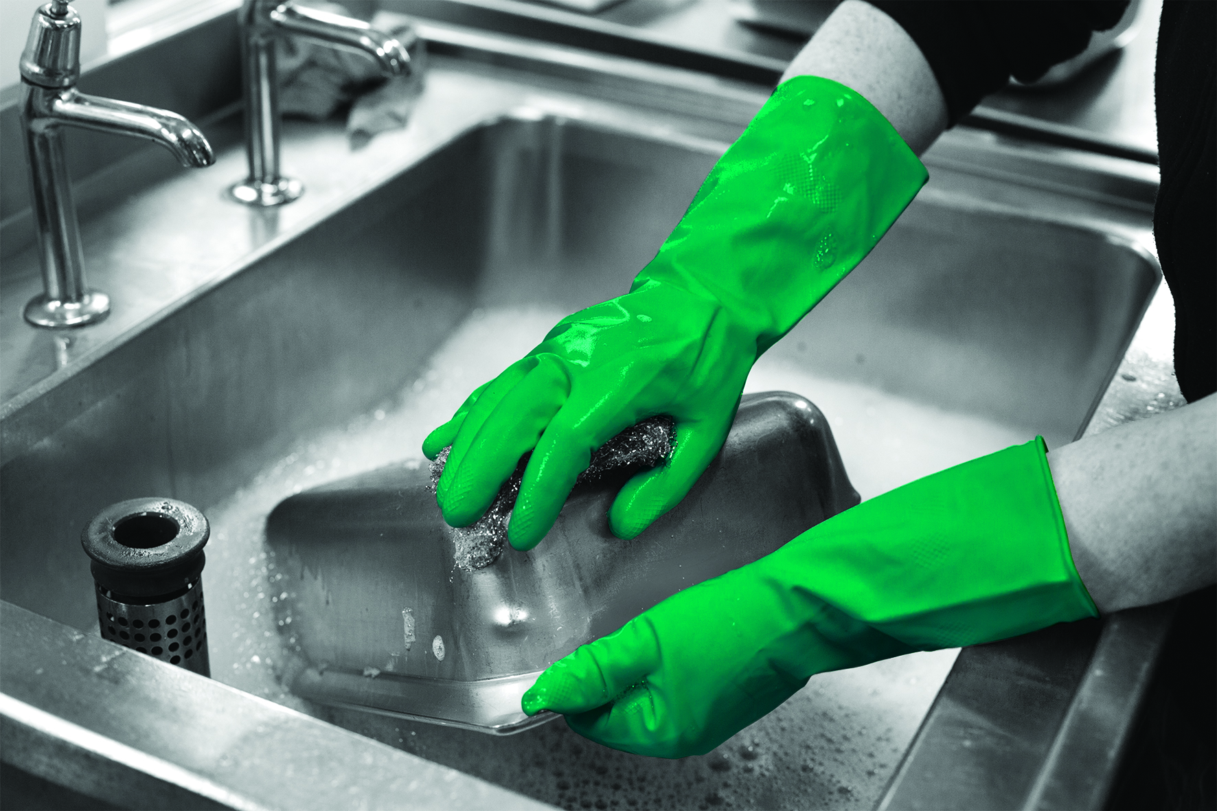 Green Household Rubber Gloves Medium