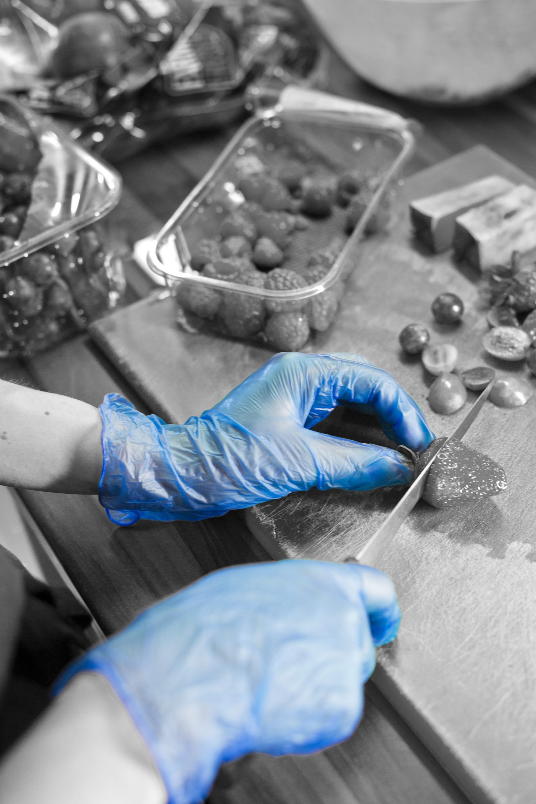 Blue Powdered Vinyl Gloves Small (PLEASE NOTE: These are now sold in cases of 10 x 100)
